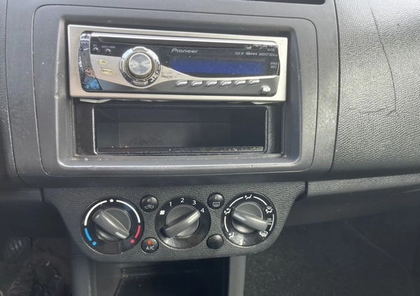Suzuki Swift cena 7900 przebieg: 220000, rok produkcji 2008 z Zagórów małe 121
